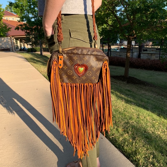 Vintage Revamped Marly Bandouliere Crossbody - Picture 14 of 15